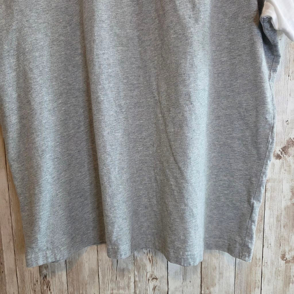 Men's Michael Kors T-shirt Size L White and Gray - Picture 4 of 7